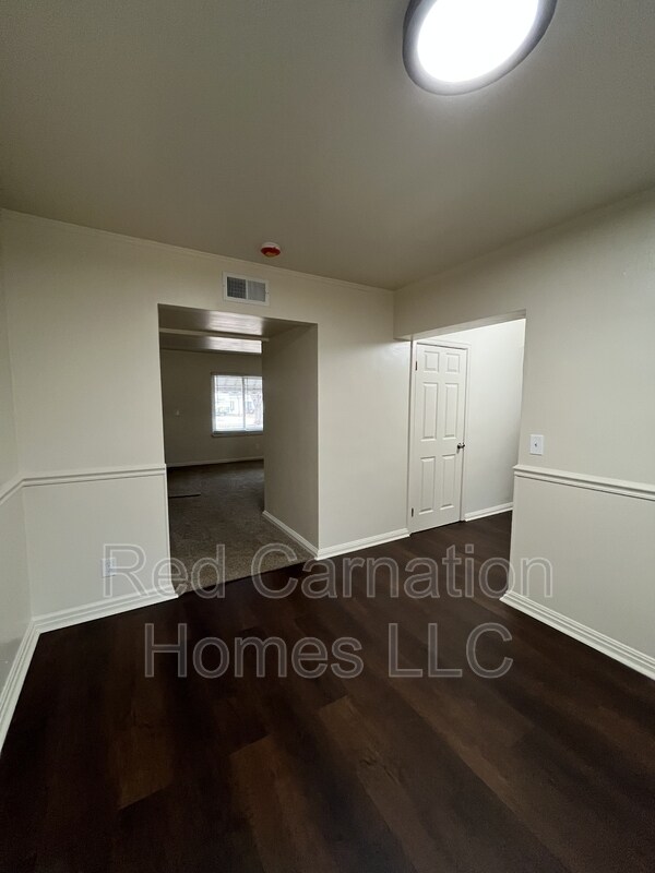 Foto del edificio - 1434 Antoinette Ave