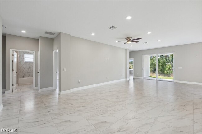 Foto del edificio - 540 Genoa Ave S