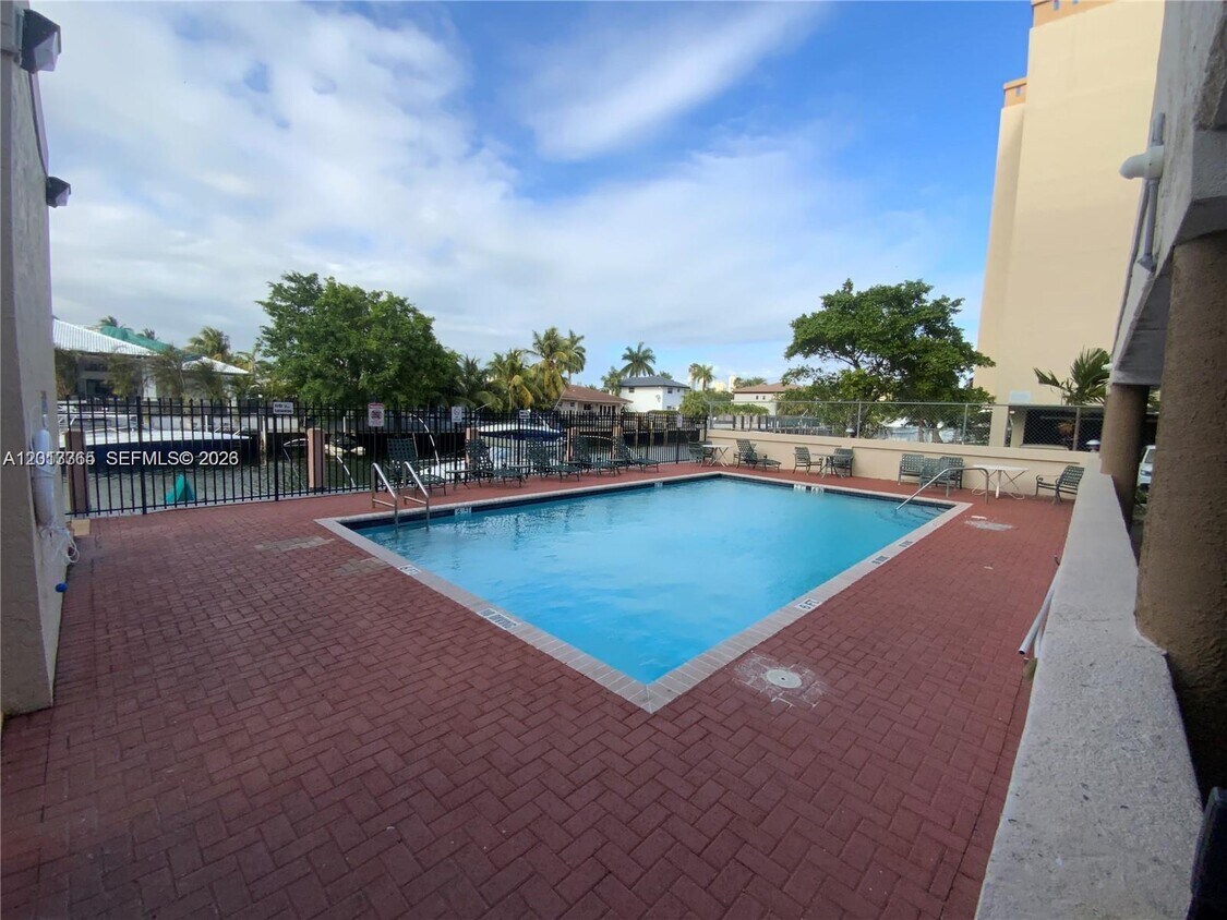 Foto del edificio - 2903 N Miami Beach Blvd