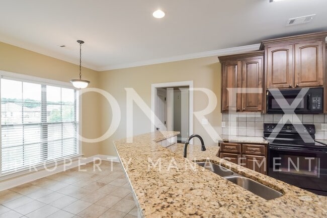 Building Photo - Gorgeous 4 Bedroom in Wetumpka