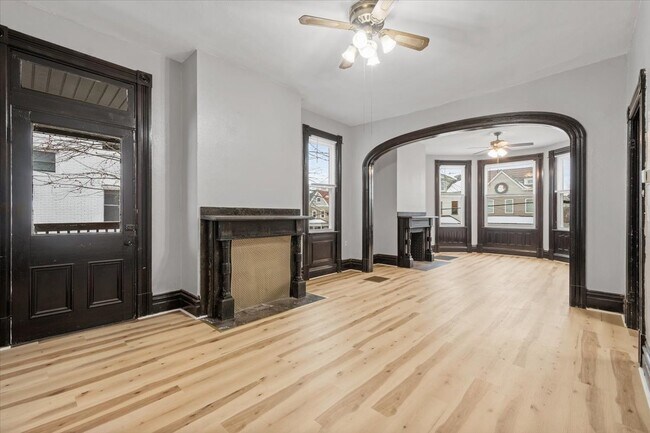 Building Photo - 3426 Gass Ave