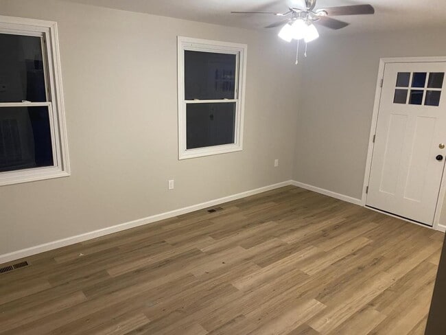 Foto del edificio - 3950 Briargate Ave