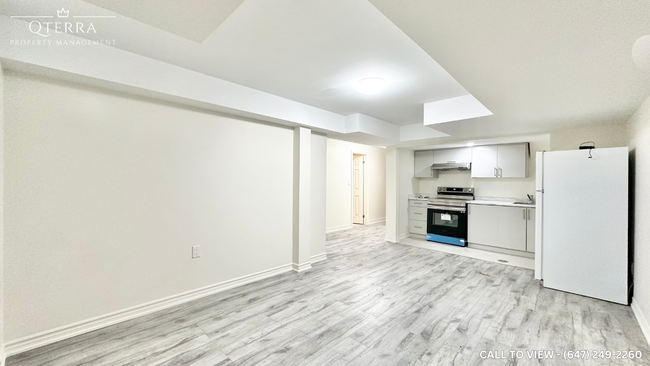 Building Photo - 643 Fleetwood Dr
