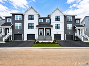 Building Photo - 135 Shea Cir