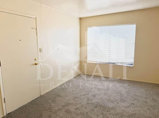 Foto del edificio - 1211 W Apache Trail