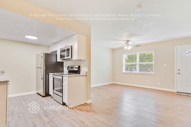 Foto del edificio - 4033 Castlegate Dr