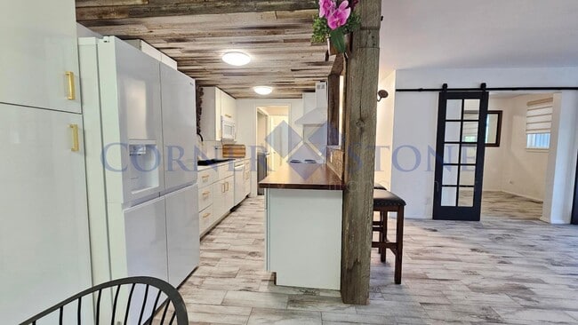 Building Photo - Plantation View Home! Move in Today!