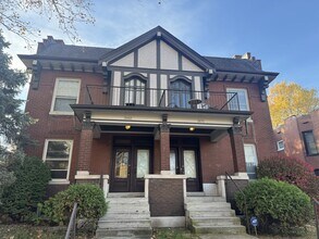 Building Photo - 3870A Arsenal St