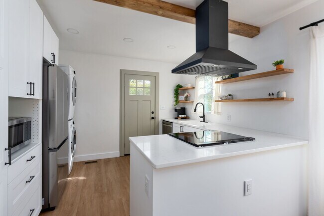 Foto del edificio - 705 Ivey Cir