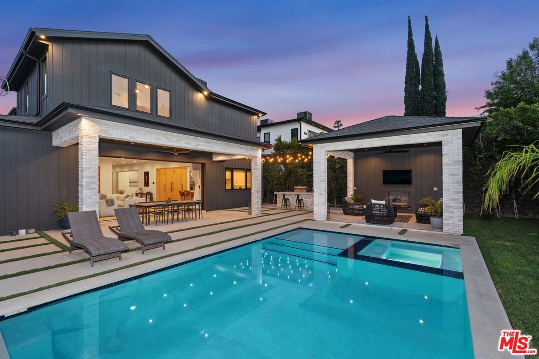 Primary Photo - 4937 Rubio Ave