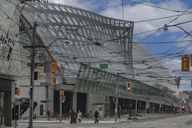 Building Photo - 280 Dundas St W