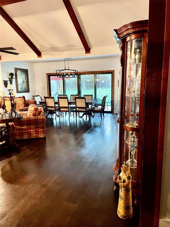 Foto del edificio - 705 Lisa Dr