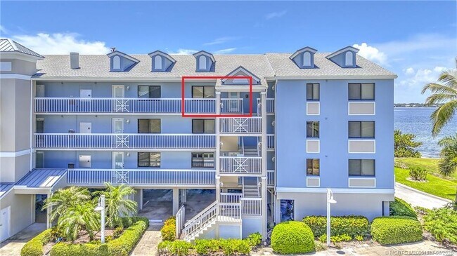 Foto del edificio - 10 NE Plantation Rd