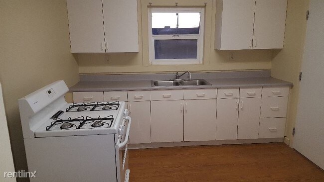 Building Photo - 5425 Live Oak Ave
