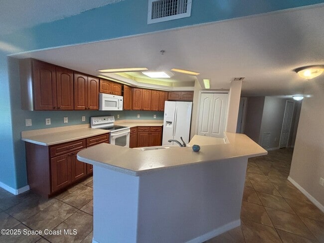 Building Photo - 8922 Laguna Ln