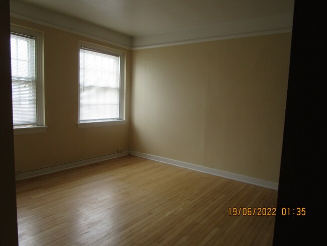 Foto del edificio - 608 Central Ave