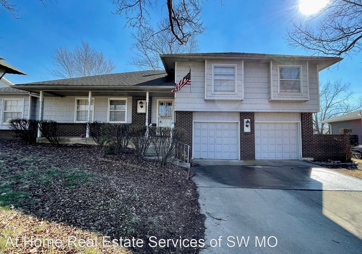 Primary Photo - 4 br, 3 bath House - 2156 E Swallow St