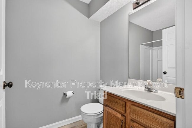 Building Photo - 3701-377D Cotswold Terrace