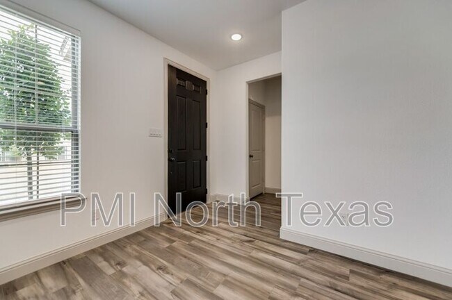Building Photo - 7367 Panicum Dr