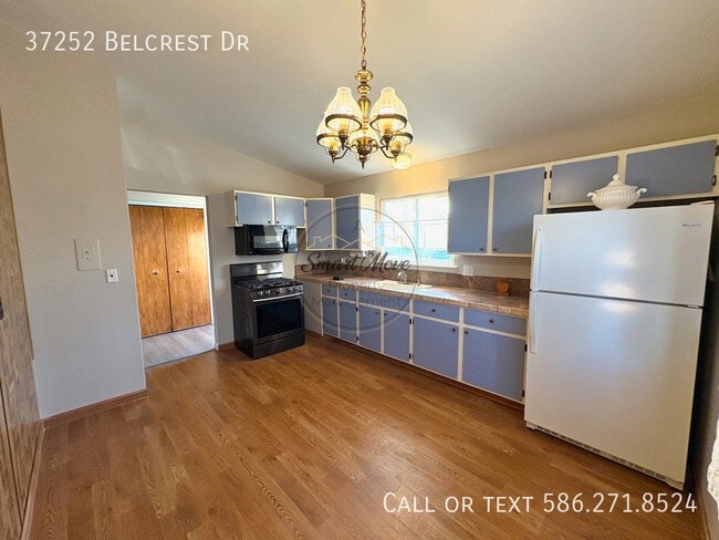 Foto del edificio - 37252 Belcrest Dr