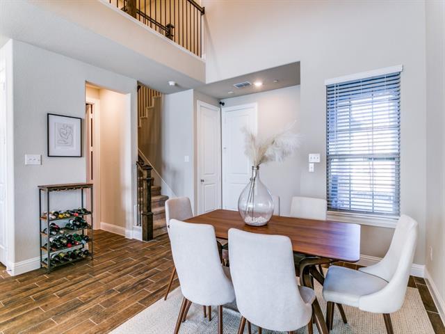 Foto del edificio - 3613 Harebell Dr