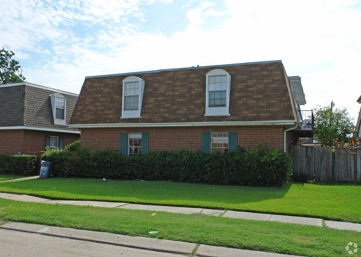 Building Photo - 2800 Houma Blvd