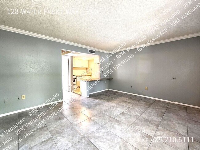 Foto del edificio - 128 Water Front Way