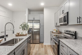Broadstone Ascend apartments — community photo - Broadstone Ascend