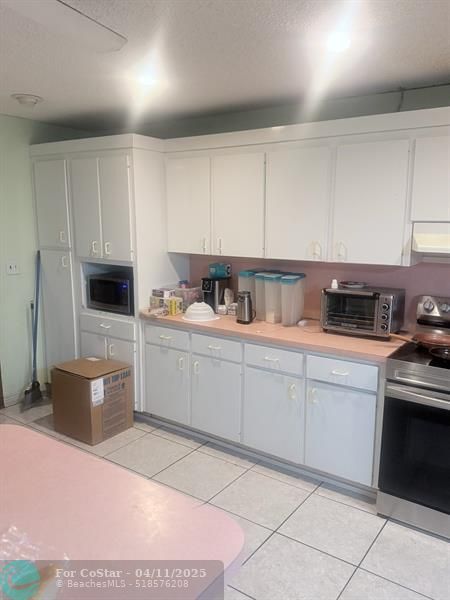 Foto del edificio - 12975 NW 18th Ct