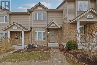 Building Photo - 1320 Savannah Dr