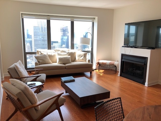 Foto del edificio - 130 N Garland Ct
