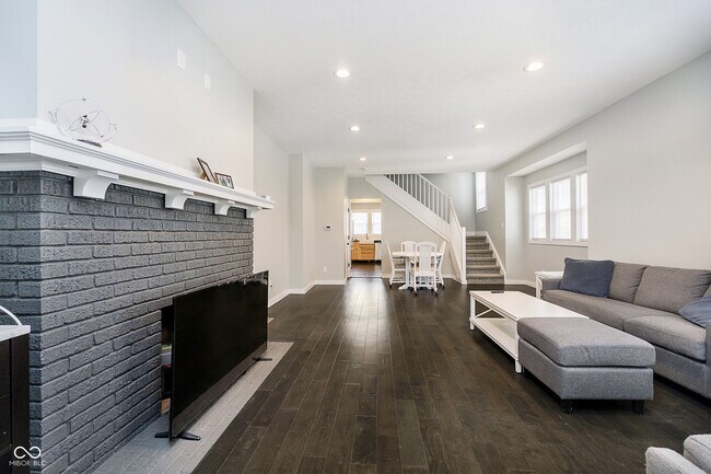 Foto del edificio - 4464 Carrollton Ave