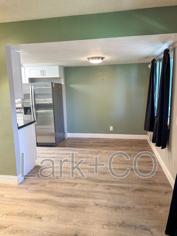 Building Photo - 1205 S Wheeling Way