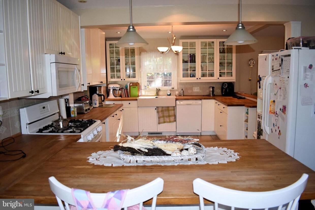 Foto principal - 702 Long Ln