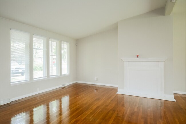 Foto del edificio - Fantastic 3bd/2ba home! Coming soon!