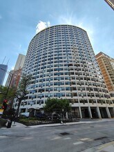 Building Photo - 1150 N Lake Shore Dr