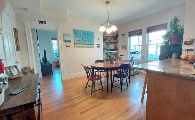 Building Photo - 43 Forest Hills St