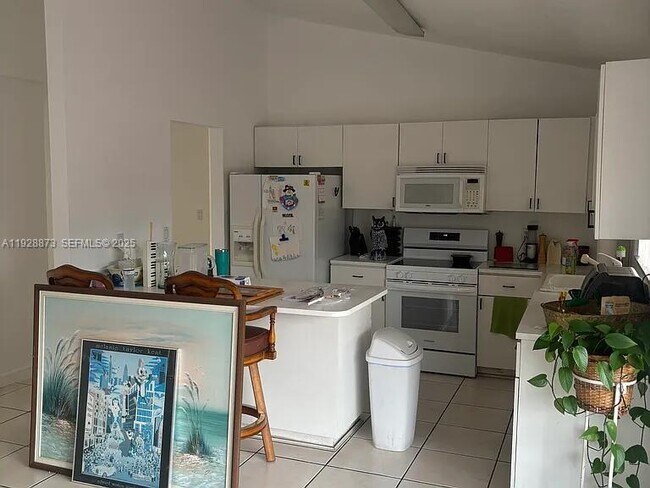 Foto del edificio - 4342 SW 145th Ave