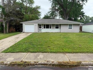 Building Photo - 2624 N Renwood Ave
