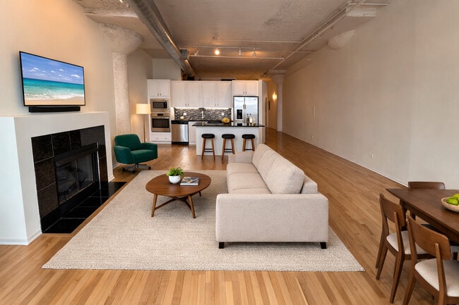 Building Photo - 1530 S State St