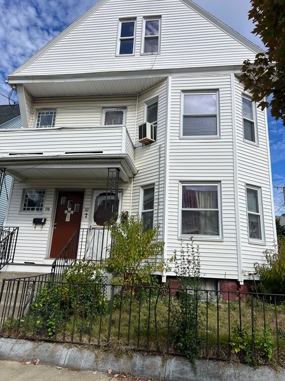 Primary Photo - 110 Clark St
