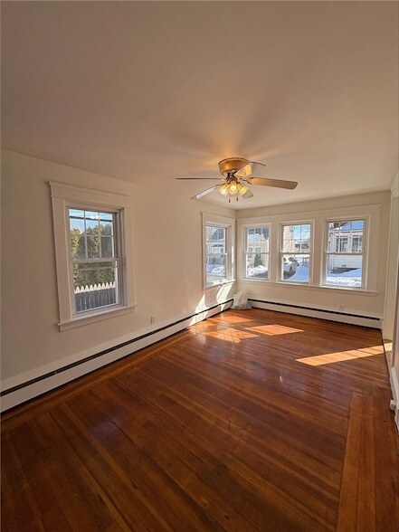 Foto del edificio - 39 Mawney Ave