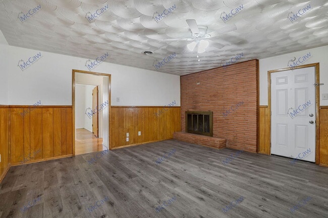Foto del edificio - 8708 Barclay St