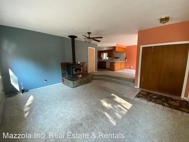 Building Photo - 3 br, 2 bath House - 222 Raven Rd