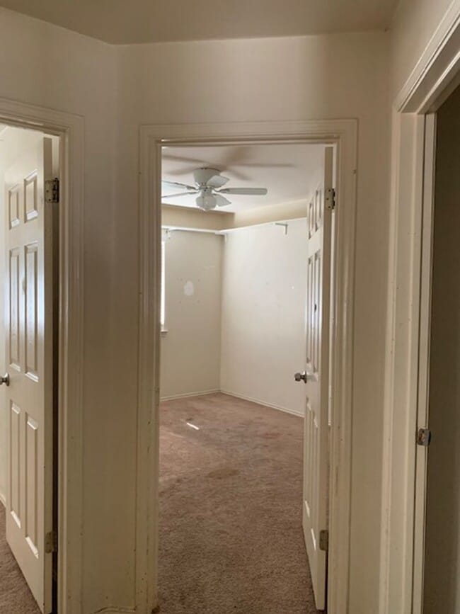 Foto del edificio - 3 bedroom, 2 bath, and 2 car garage house