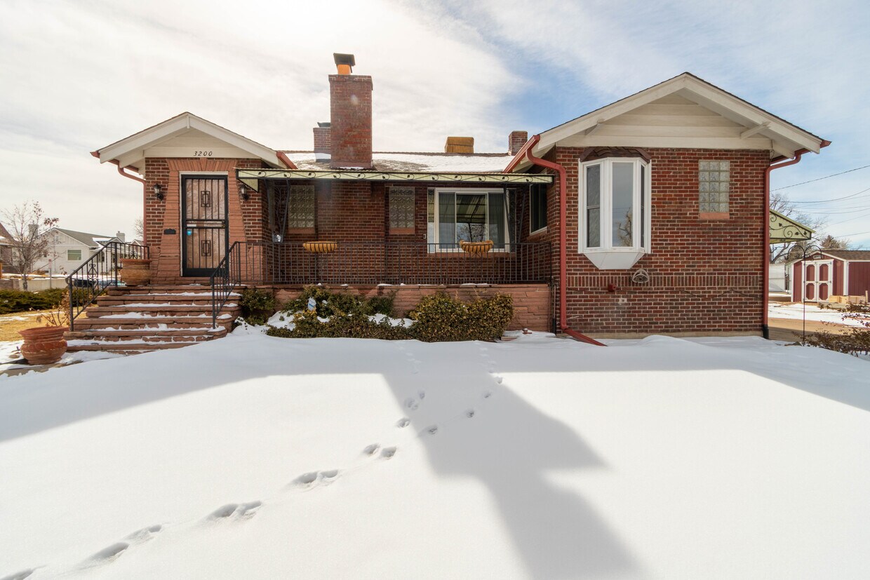 Primary Photo - 3200 W 46th Ave