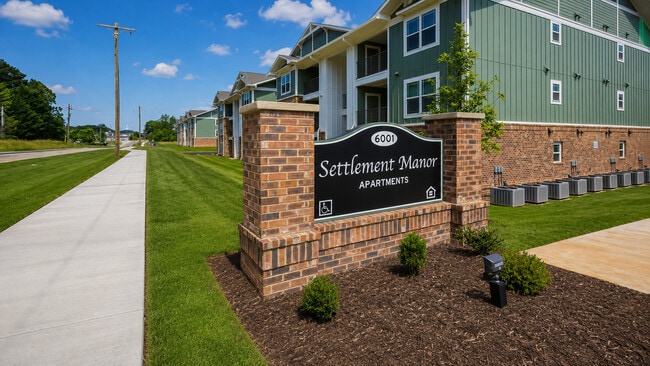 Building Photo - Settlement Manor