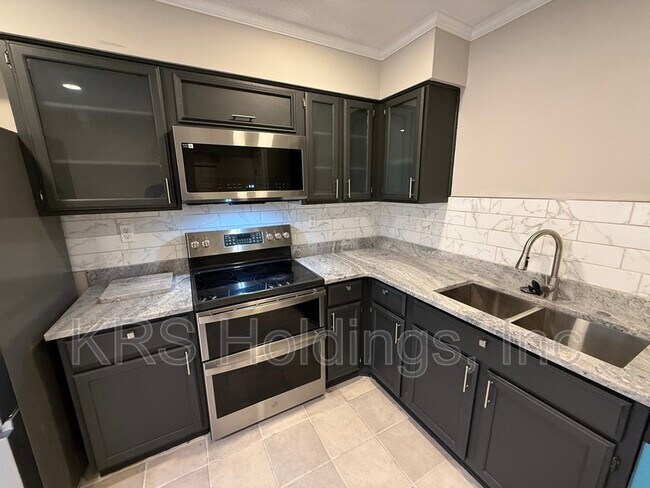 Foto del edificio - 146 Corwin Cir