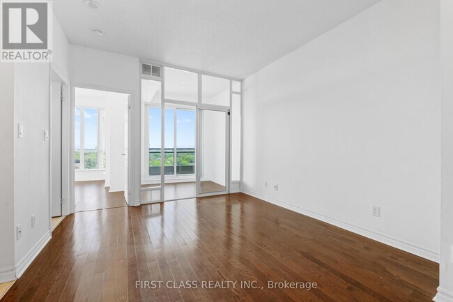 Building Photo - 901-918 HOLMES Ave