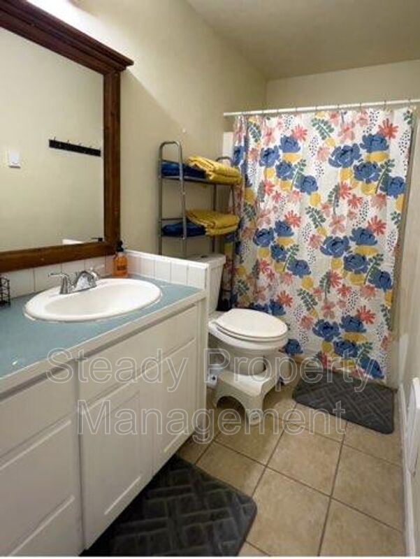 4004 B S 12 St, WA 98405 Condo for Rent in WA